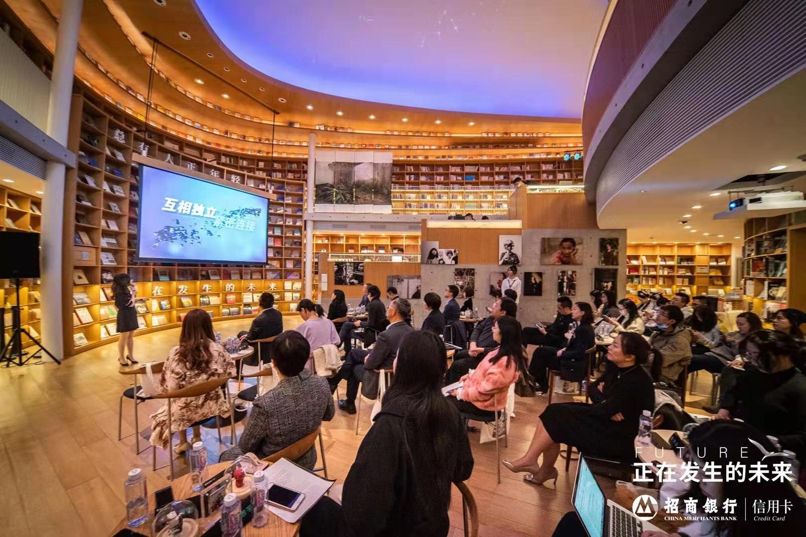 信用卡撬动人生财富的第一桶金,信用卡发展新出路