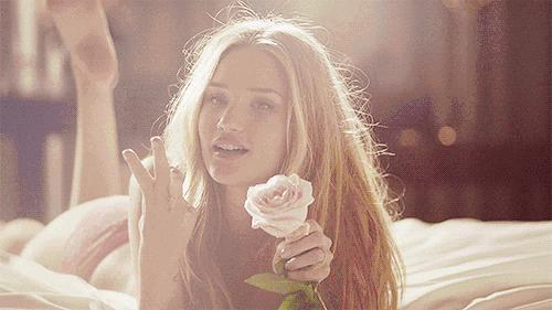 阴雨天就穿这款艾草内衣，穿出乳腺健康，美得让人心动！