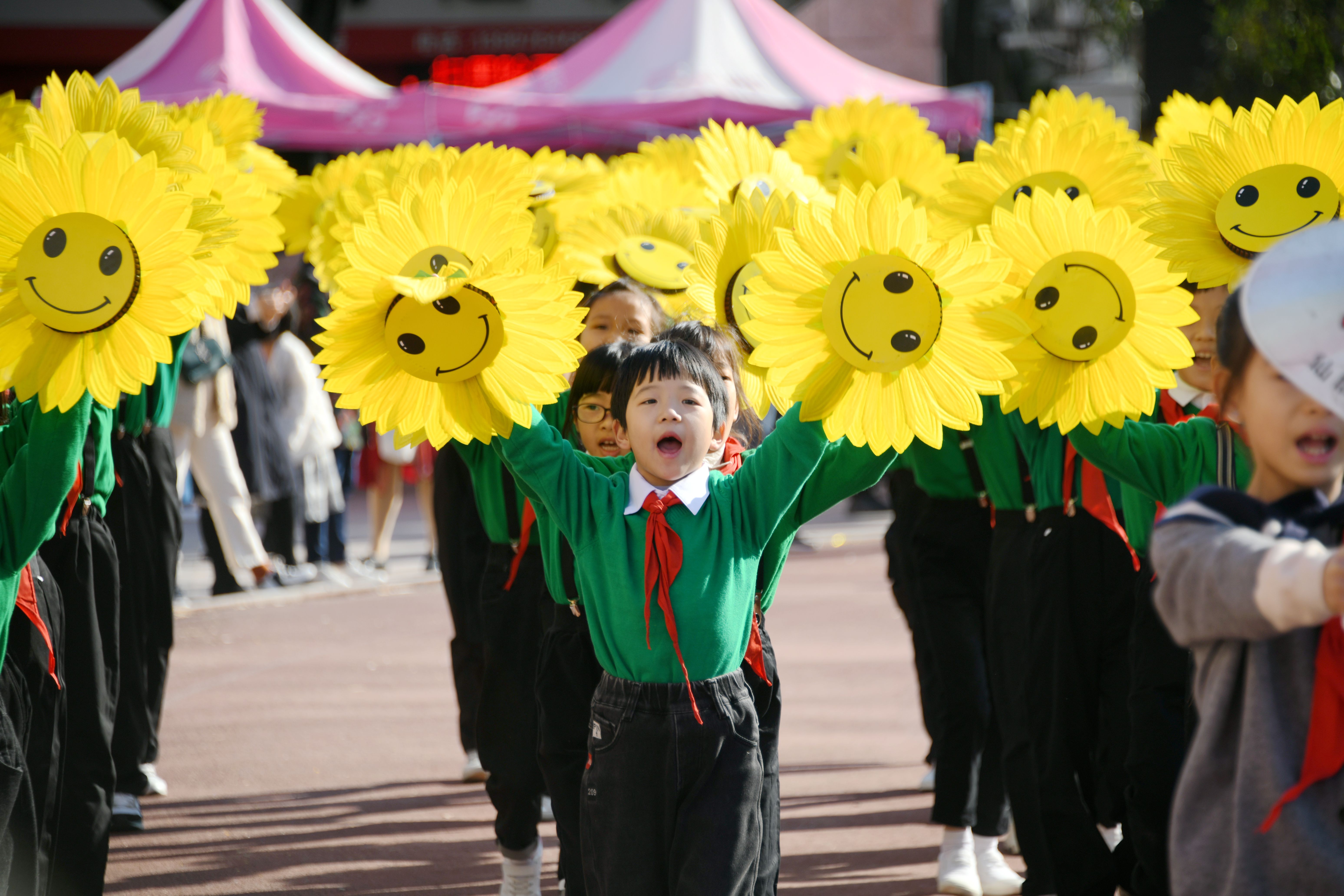 2016年仙居县中小学生运动会,学校运动会开幕式奇葩服装
