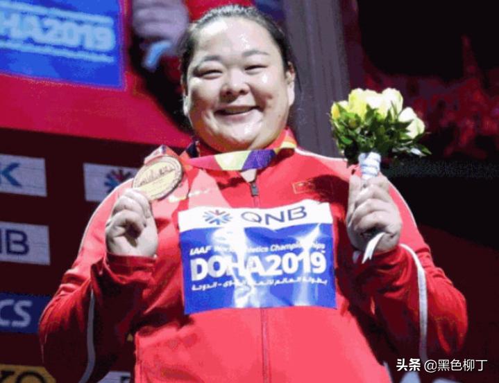 中国田径首金！王峥链球夺冠，女子百米中国输0.02秒无缘奖牌