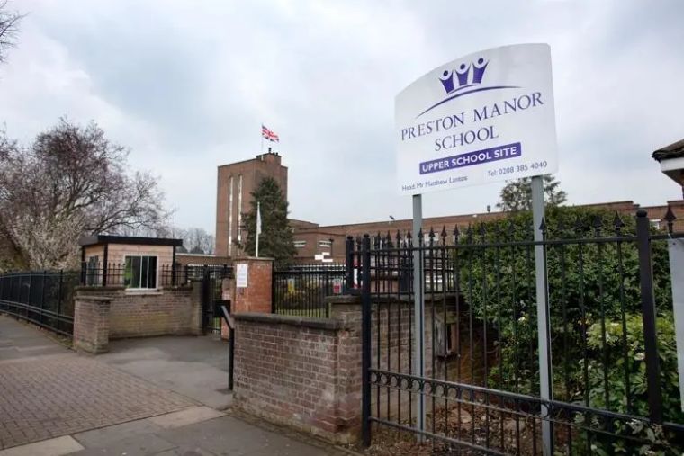 温布利球场周边游,足球圣地攻略