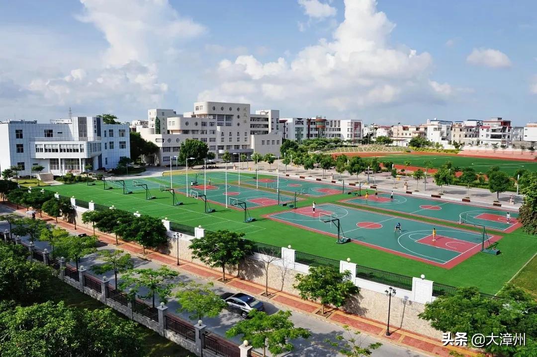 长泰一中主校区,东山一中新校区在哪个位置