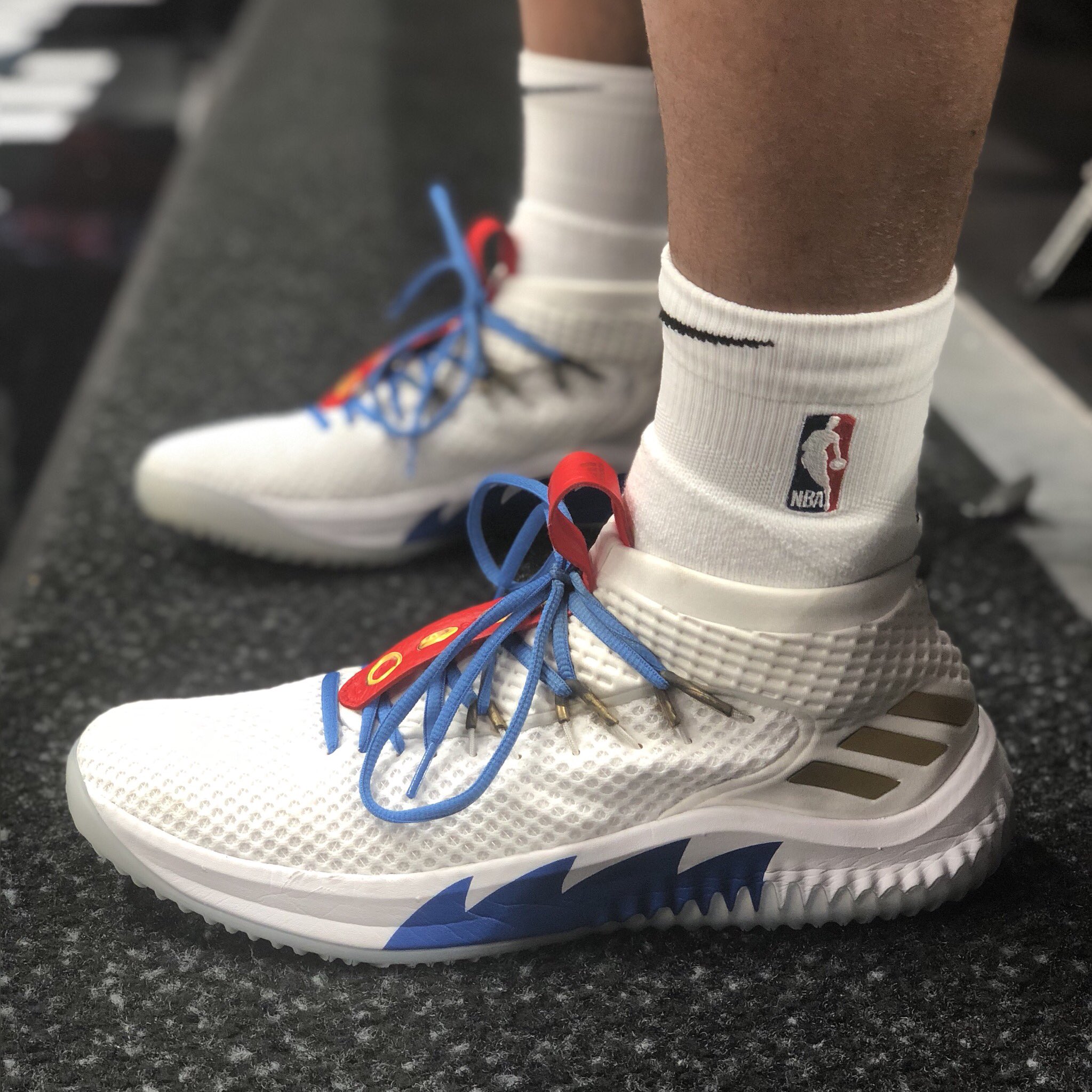 nba球员上脚便宜又好穿的实战球鞋,一周nba赛场8双定制球鞋合集