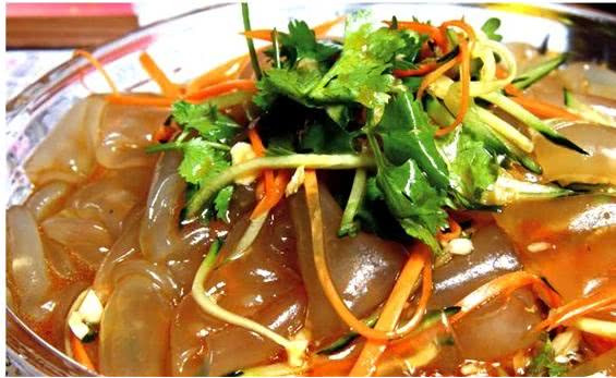 自己在家拌大拉皮做法,自制东北大拉皮正宗的做法