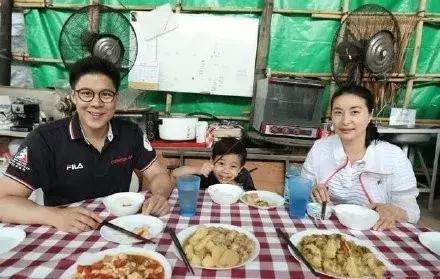 “豪门媳妇”郭晶晶：霍启刚视她如宝，婆婆朱玲玲赠30万名表宠她