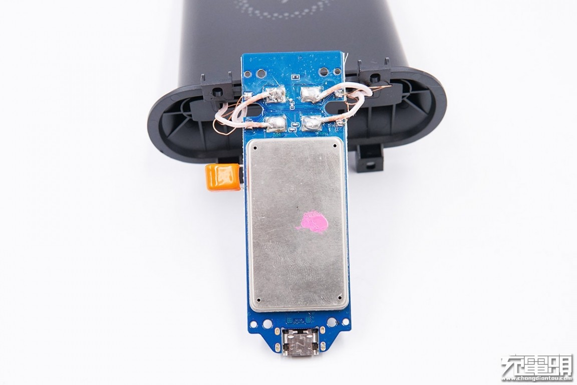 小米升降式无线充和80w无线充对比,小米20瓦无线充拆解