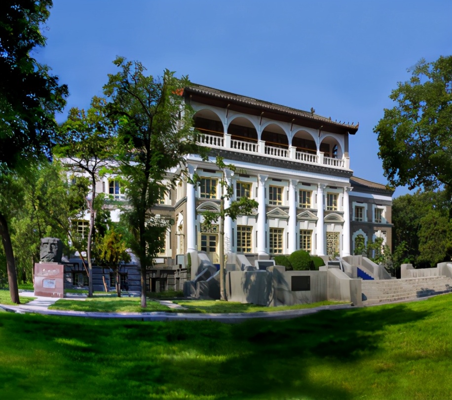 中原第一所现代大学:坐落于八朝古都,近60万人选择报考!