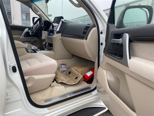 丰田陆地巡洋舰5700街拍,陆地巡洋舰2020款5700改装