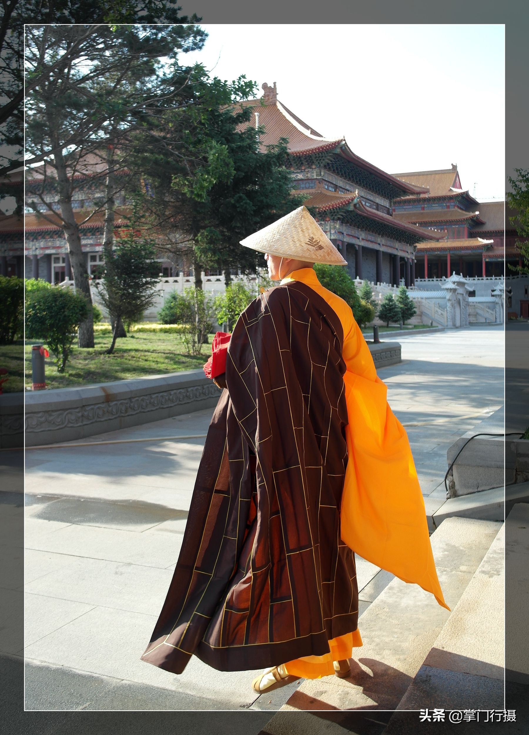 乾隆皇帝的“替僧”为什么叫“元宝和尚”？原来是一跤摔出来的