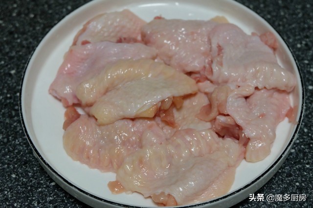 鸡翅炒饭家常做法,蛋炒饭加鸡翅