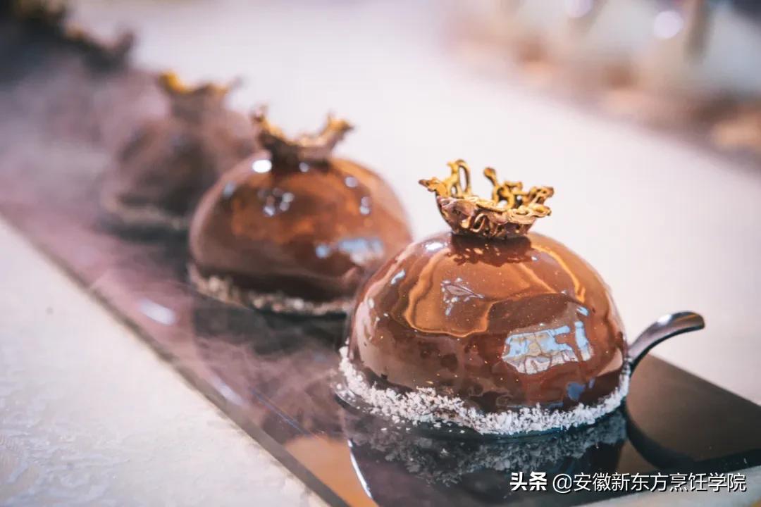 吉利丁片和吉利丁粉用量一样吗,烘焙吉利丁片和吉利丁粉区别