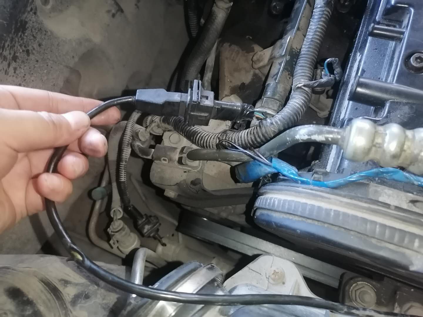 鑳栧摜璇磋溅鍒厠鍑秺,鑳栧摜鍑秺