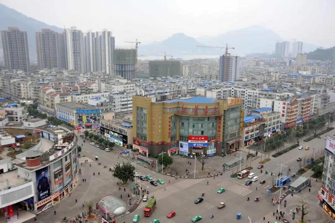 两年卖出2.61亿包纸巾,藏在县城的亿万生意