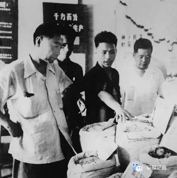 周恩来诞辰121周年:愿相会于中华腾飞世界时