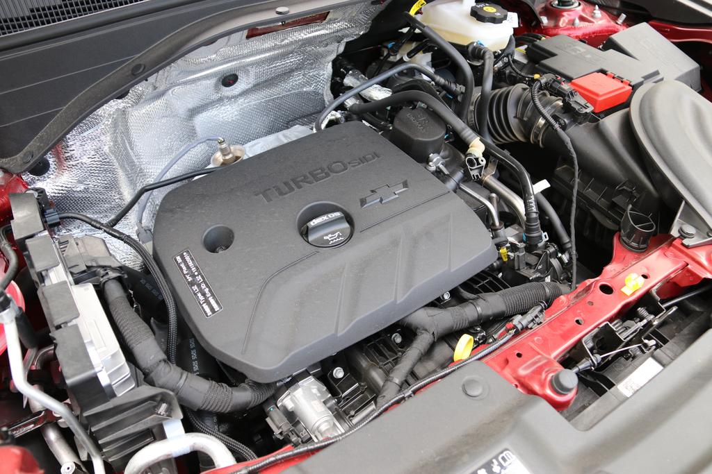 2019款雪佛兰创界435t后备箱,雪佛兰创界435tcvt两驱驰锐版