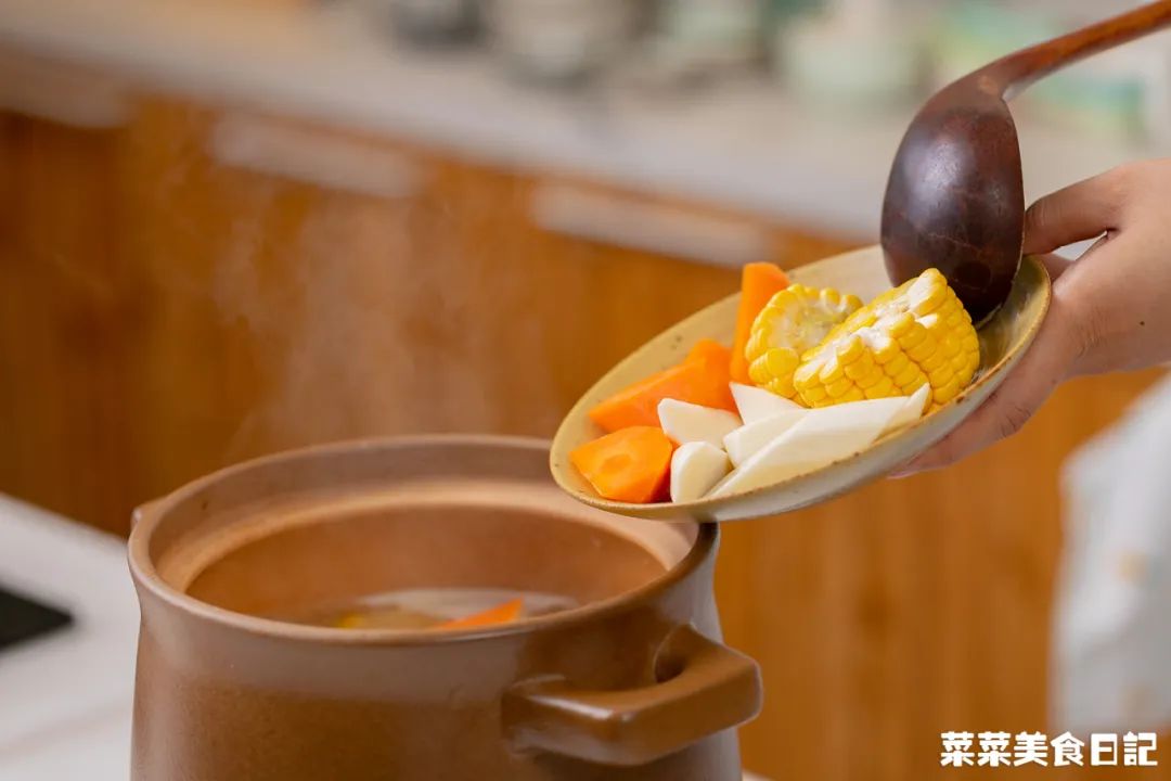 这一碗又润又美，电饭煲一键搞定！比敷面膜还管用