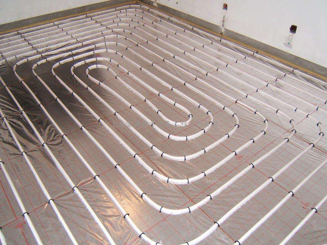 现在装修不装地暖都流行什么,已经装修好的房子怎么装地暖