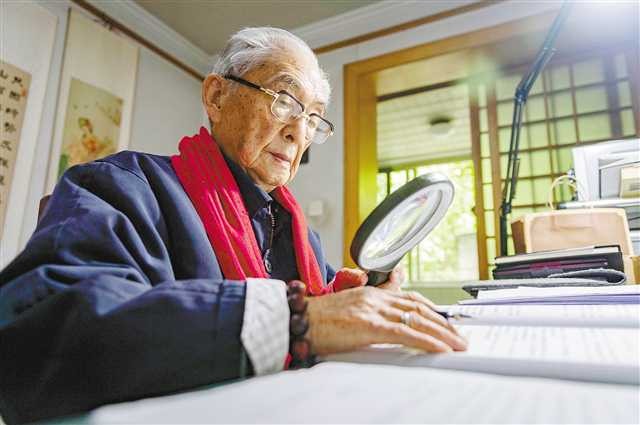 我国首位刑侦教授！他3次见周总理，创下这一“全国第一”！