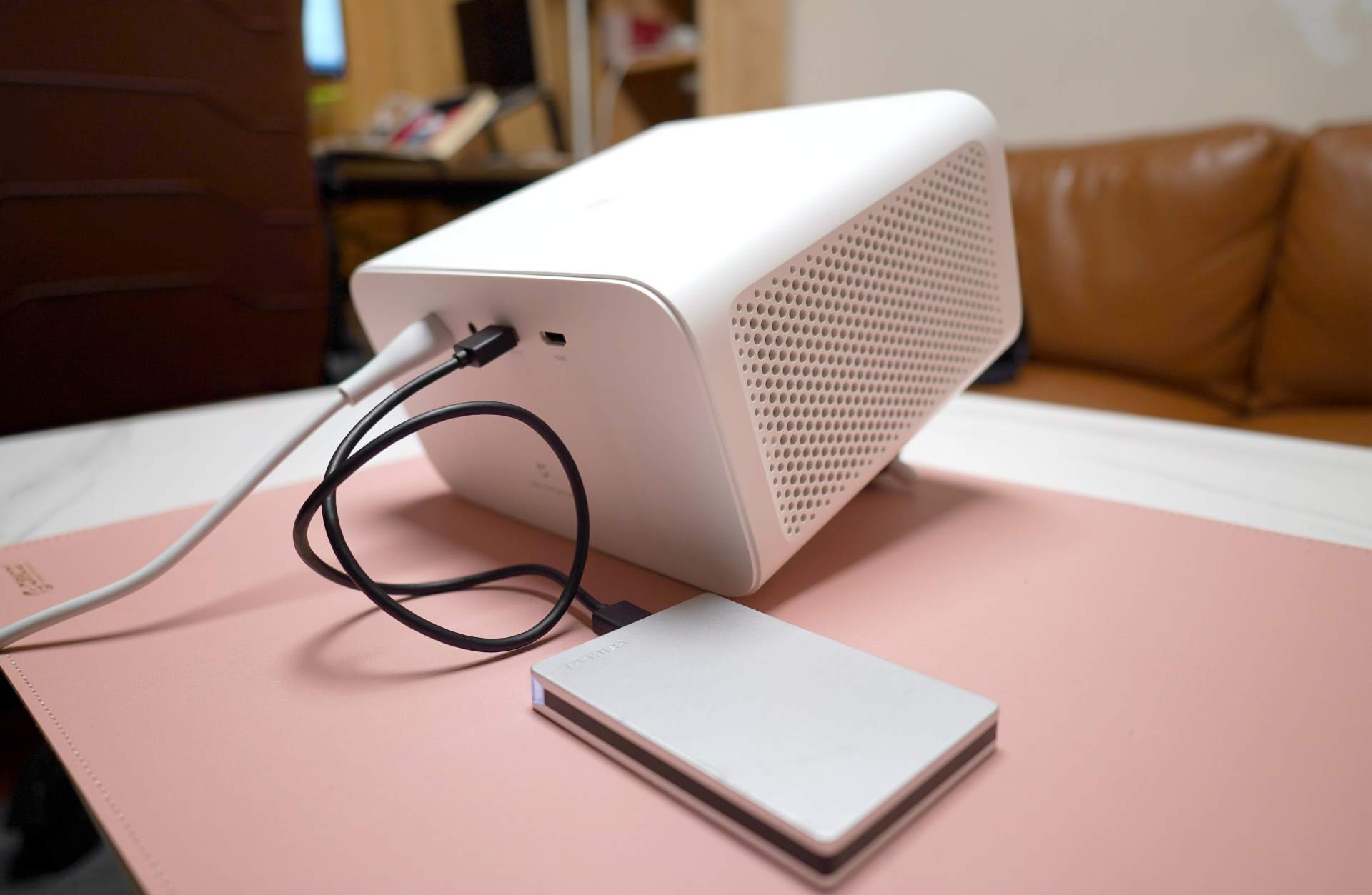 小客厅投影仪安装设计,客厅装个幕布不装投影仪