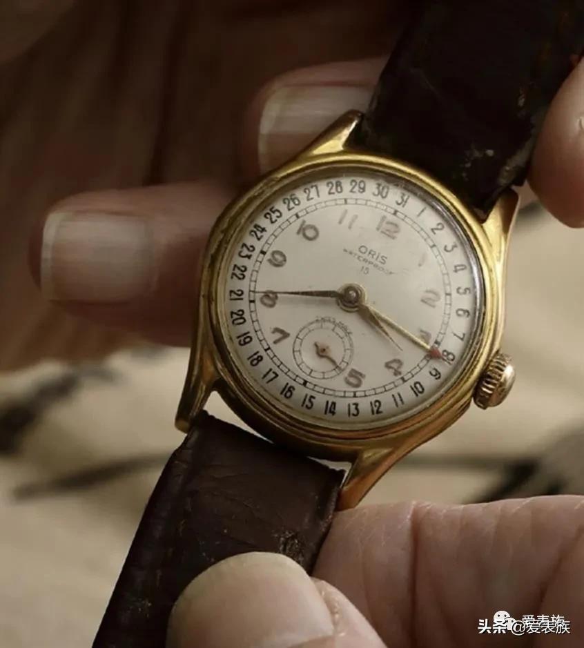 求铜存异—豪利时复古铜表