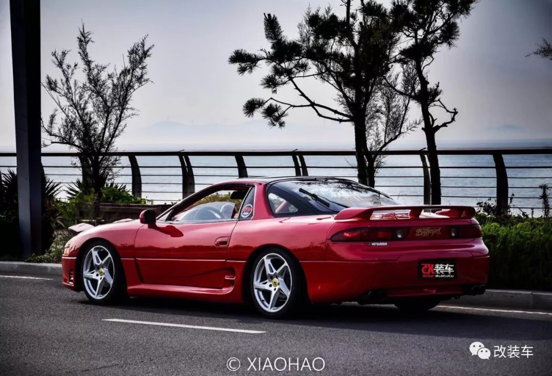 三菱3000gt跑车敞篷版,30万买一台30年前的三菱3000gt