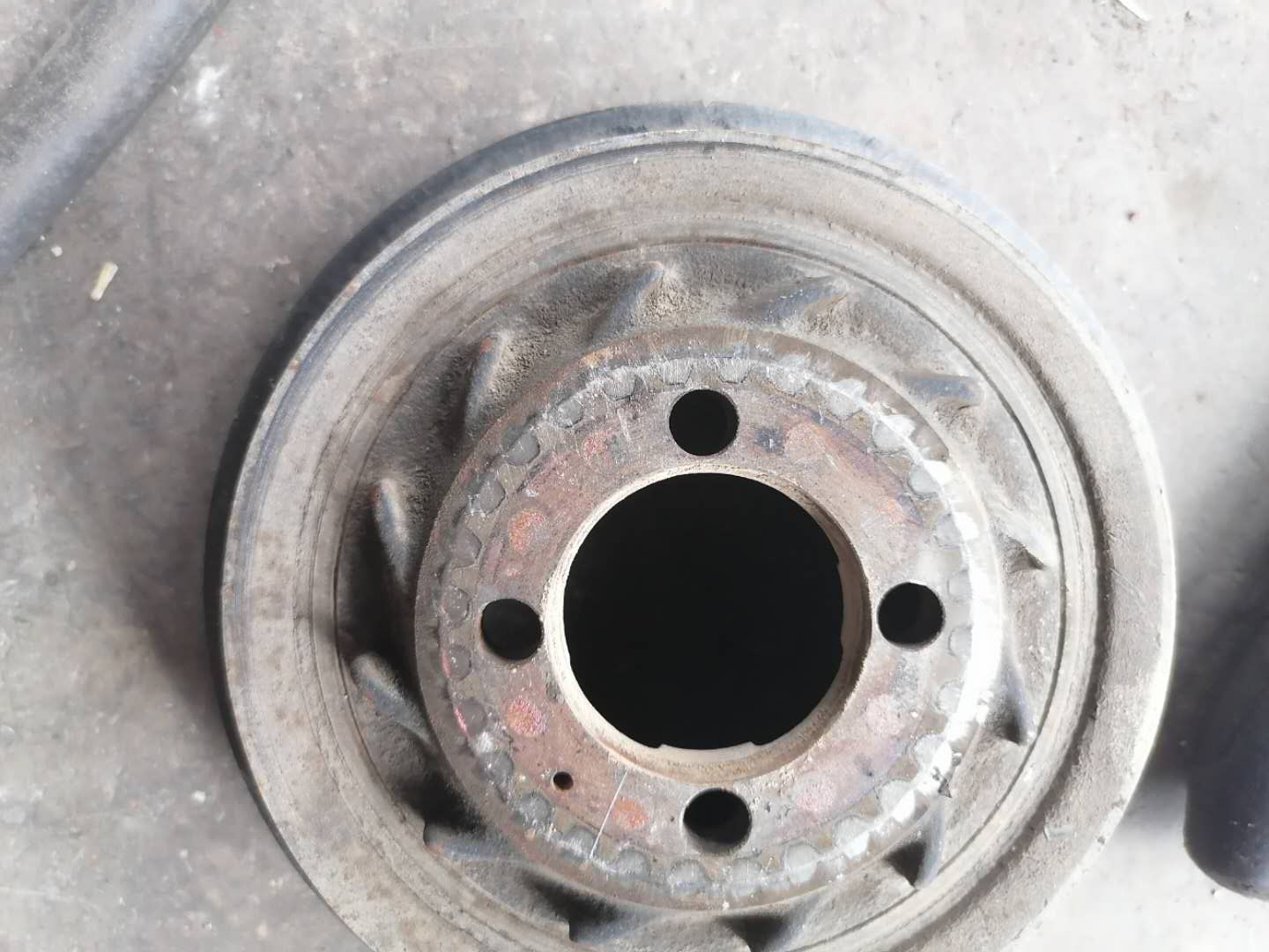 发动机轻微抖动，加速无力，原来是哪位大神把正时皮带挂错了三齿