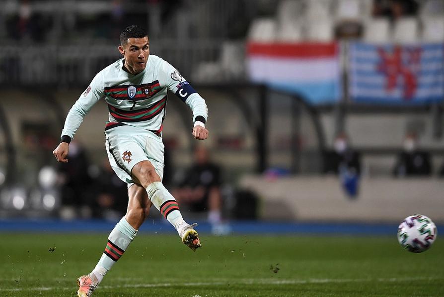 世预赛c罗遇门线悬案,世预赛三场