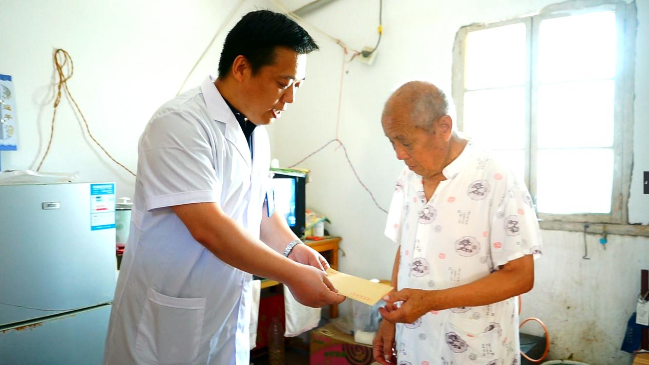 合肥北大白癜风医院：情系退伍老兵致敬最可爱的人