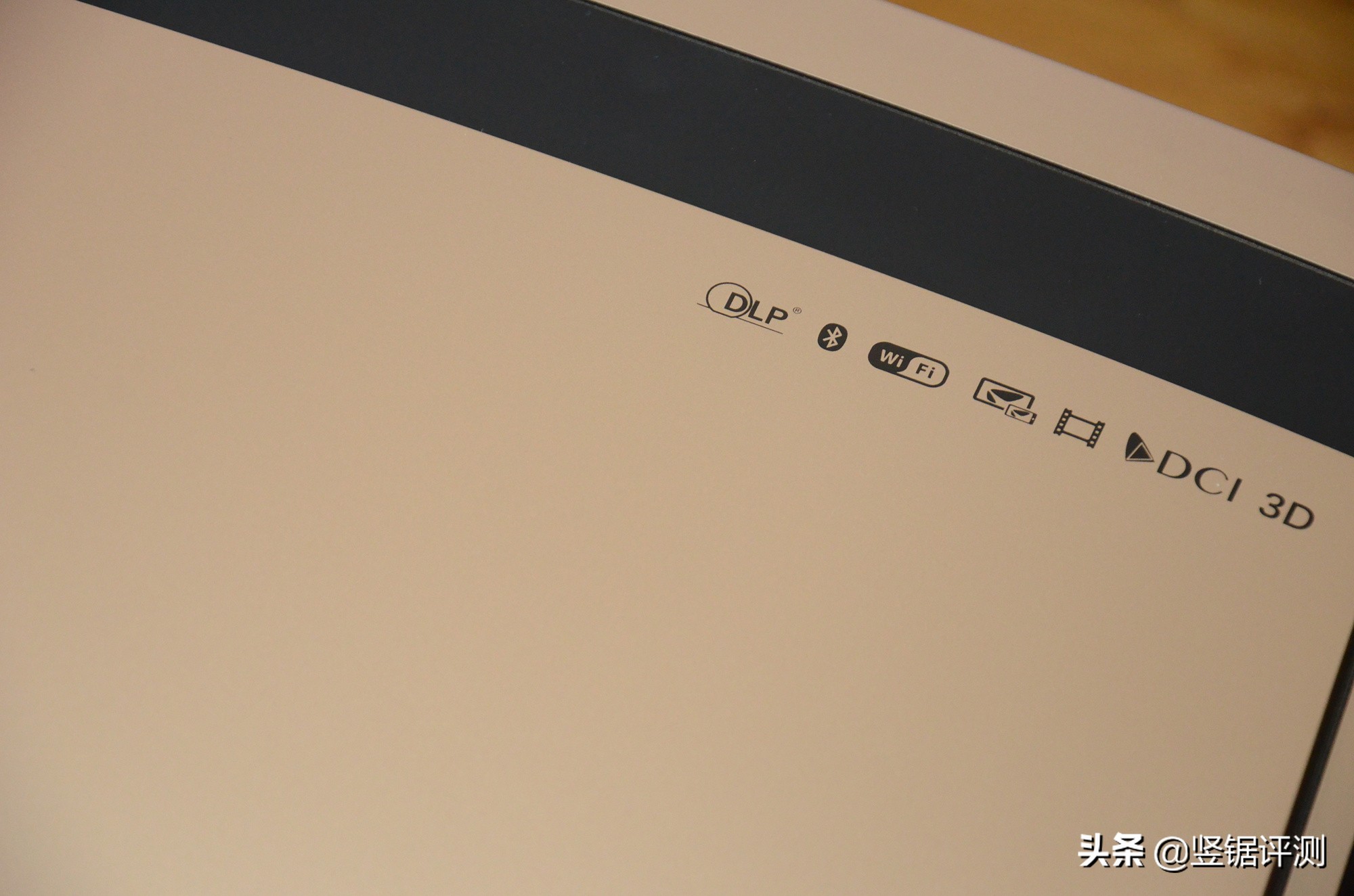 激光电视坚果u1与坚果s3对比,坚果s3激光电视对比s1pro