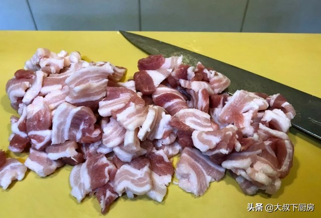 简单好吃的笋尖炒肉片,福建嫩笋尖炒肉