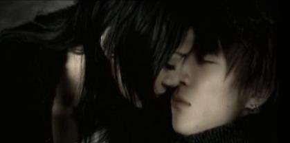 从“华策一姐”到18线小透明，被王思聪猛锤的贾青，不值得同情