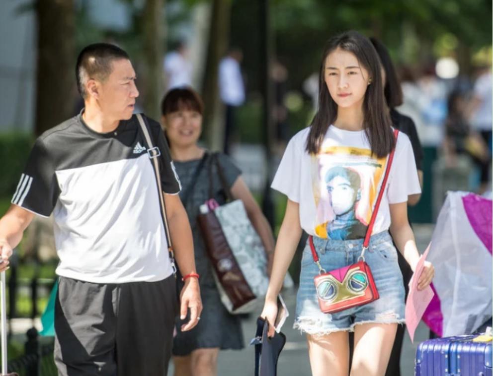 被录取的专业不满意可以转专业吗,被录取调剂了专业想复读怎么处理