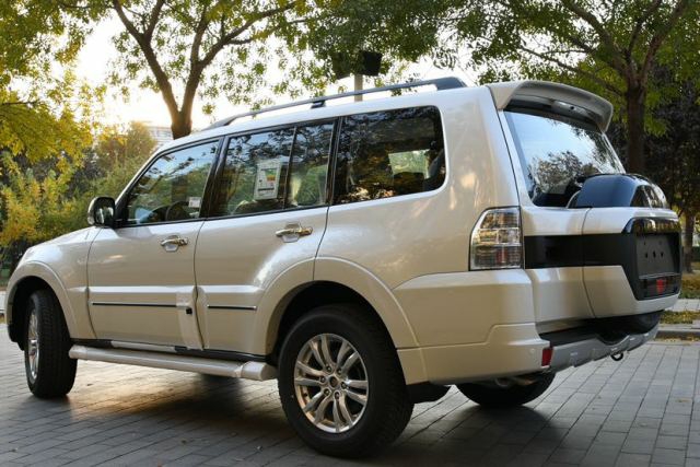 帕杰罗v93和v97怎么选,天津港帕杰罗v97今日报价