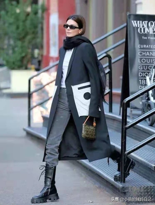 围巾比较长的戴法,戴围巾脖子瘆得慌咋整