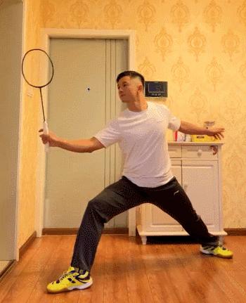 最简单的接杀技巧,足球过人中的四两拨千斤讲解