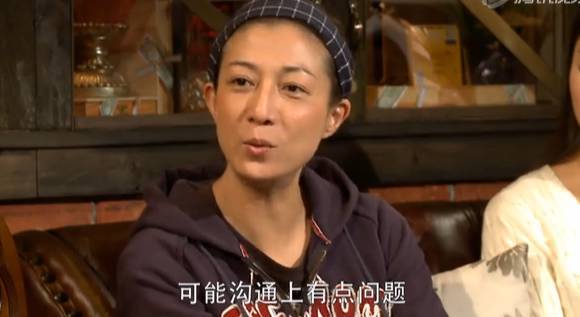 成龙对小龙女事件有回应吗 (小龙女事件对成龙的影响)