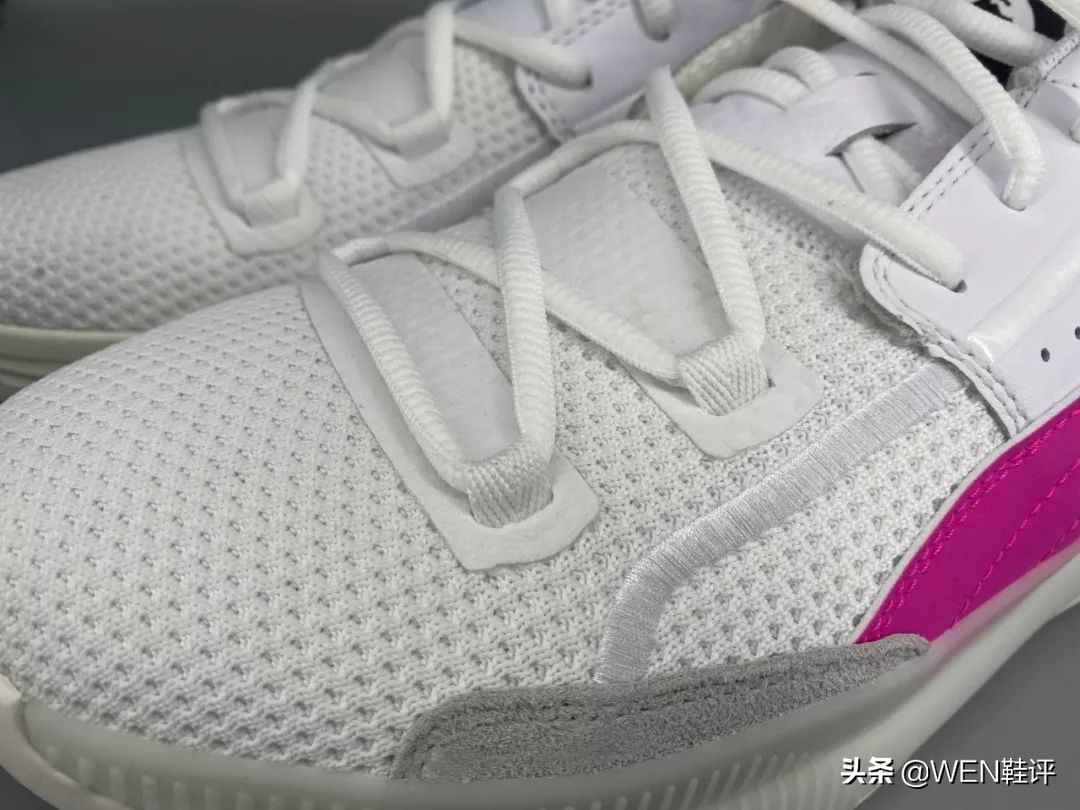 库兹马最好看的篮球鞋图片,三球篮球鞋和库兹马篮球鞋