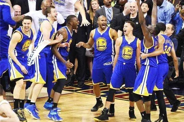 中锋时代没落了,中锋为什么消亡