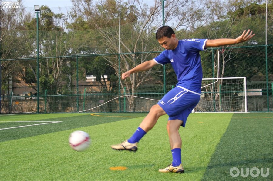 都是日产旗舰你Pick谁?MoreliaNeoII对比Rebula2V1测评