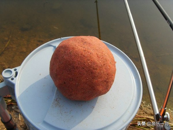北辰一哥饵料配方视频,一号钓鱼饵料制作方法及配方