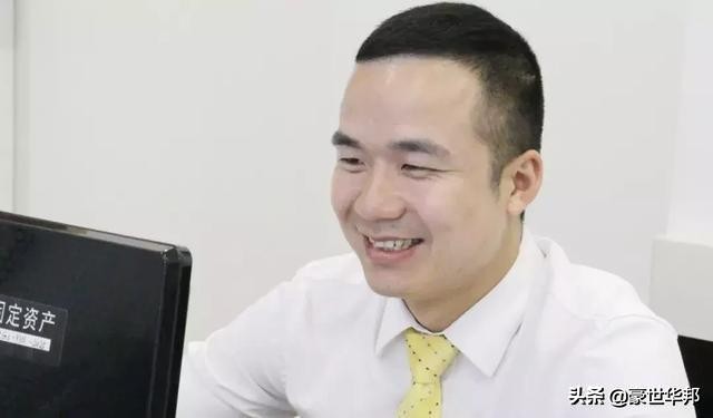 房地产转行做餐饮,房产人转行创业成功了吗