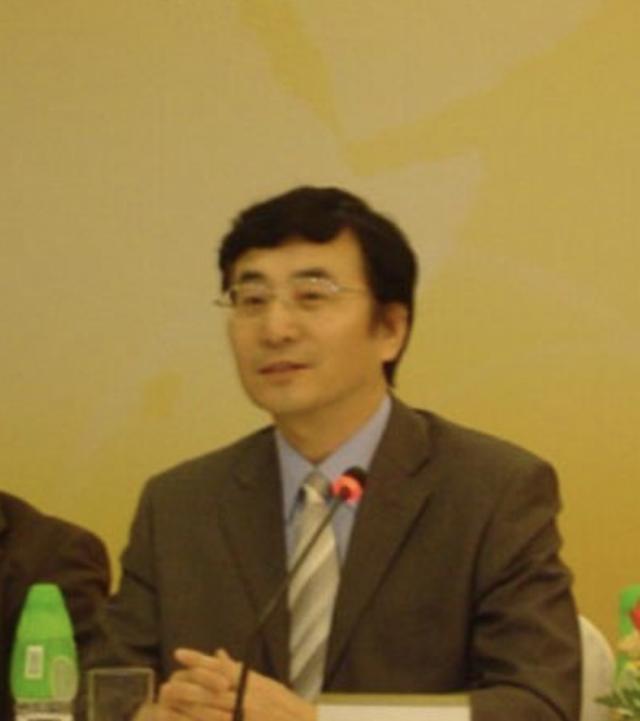 大美女刘晓莉：为了女儿刘亦菲，放弃了事业，丢掉了婚姻