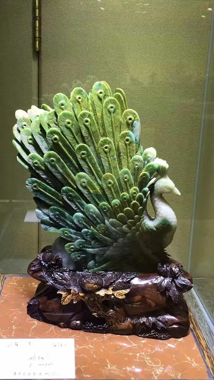 国宝级黄玉原石图片,石中瑰宝奇石图片