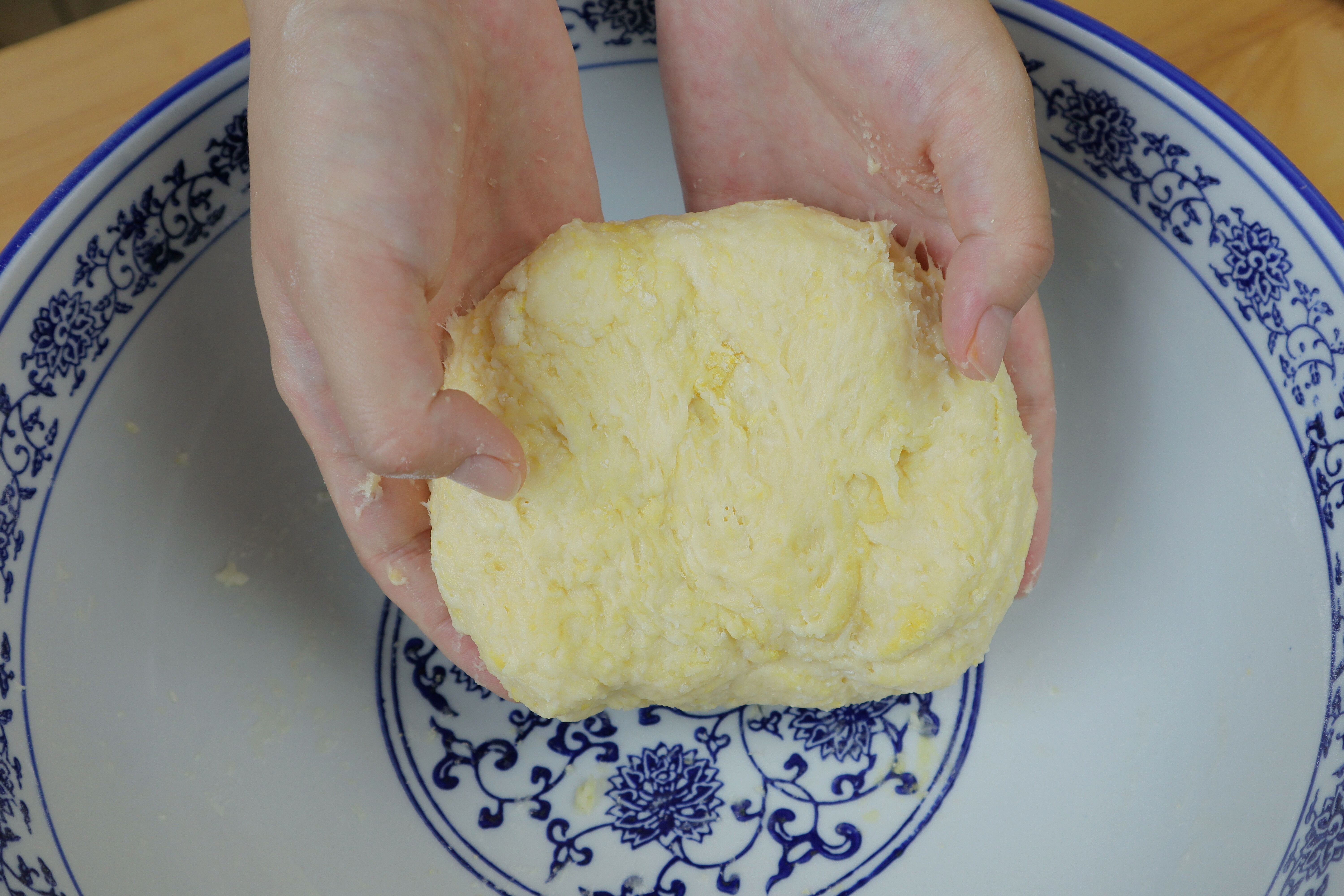 外面卖的油条制作方法完整教程,专业油条制作方法完整教程