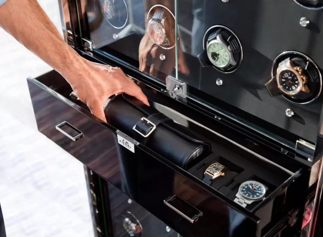 戴表路上花的冤枉钱，都是当初脑子里进的水