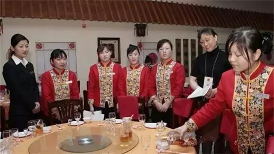 上菜慢对顾客态度恶劣,上菜慢顾客要退菜怎么办