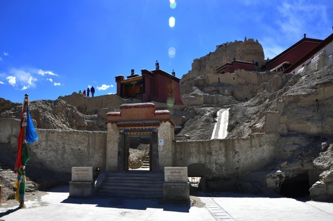 雄踞阿里高原七百年，苍凉到极致的后藏秘境，消失的古格王朝