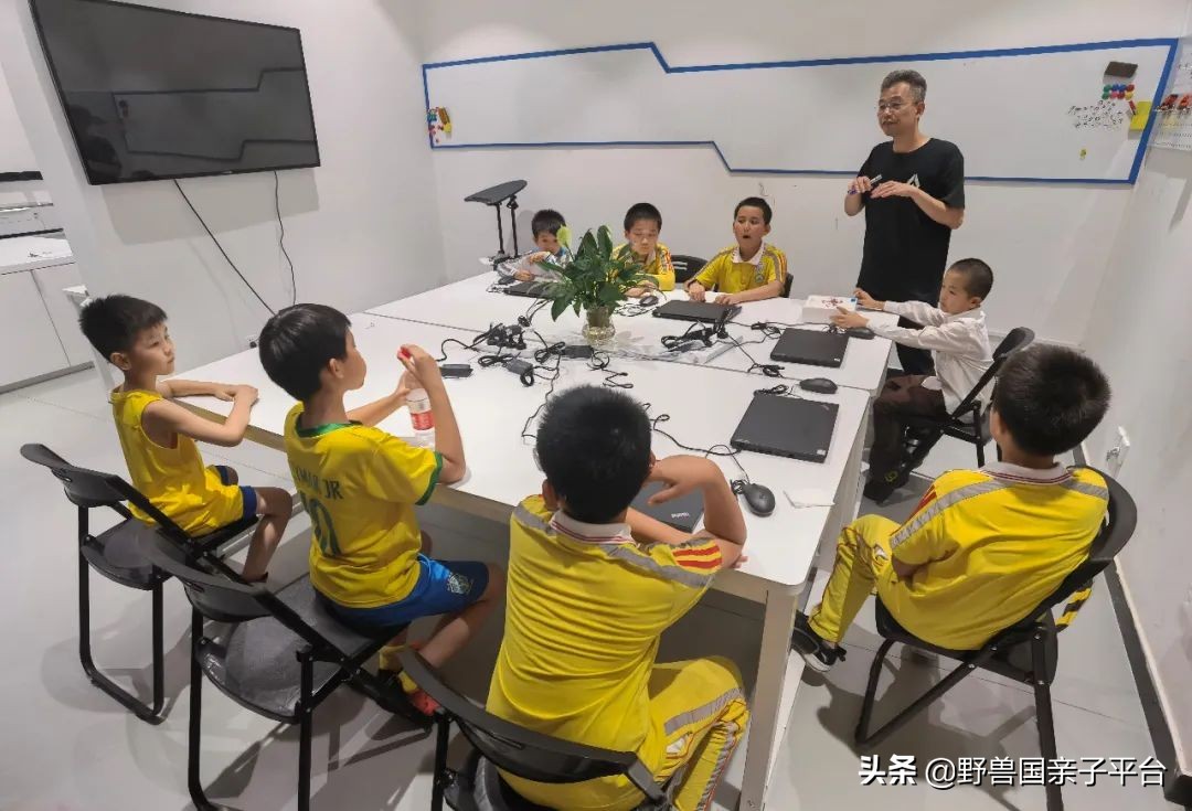 东莞首家大疆教育俱乐部，名校最爱的机甲大师来啦