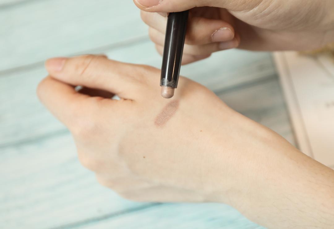 女生必买十大美妆清单,贫民窟女孩100元以下好物推荐