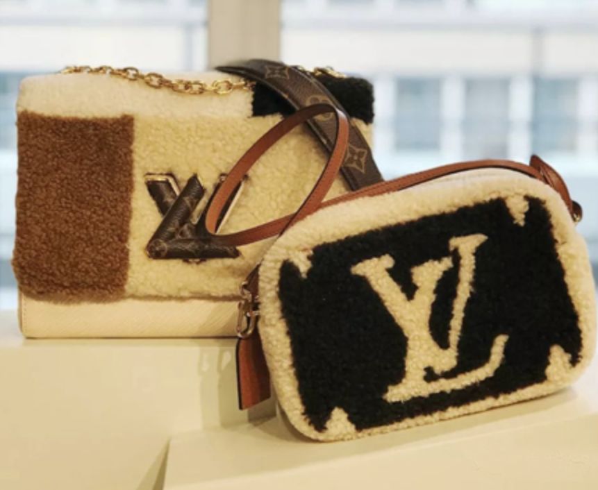 杨幂魏大勋真的是情侣吗,杨幂魏大勋情侣装现身同一小区